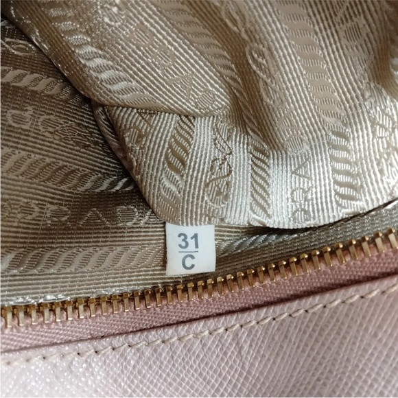 EUC PRADA CAMMEO SAFFIANO LEATHER TOTE BAG - Picture 4 of 8